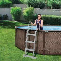 Bestway Échelle de piscine à 4 marches Flowclear 122 cm 58331 8 Bestway Échelle de piscine à 4 marches Flowclear 122 cm 58331 -Piscine & spa Soldes Boutique image 3 91637